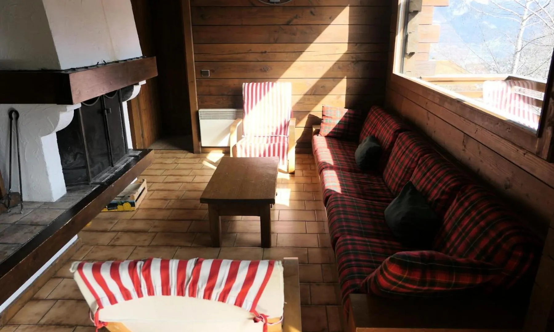 Chalet Saint Nicolas - Chalets Pour 8 Personnes 03